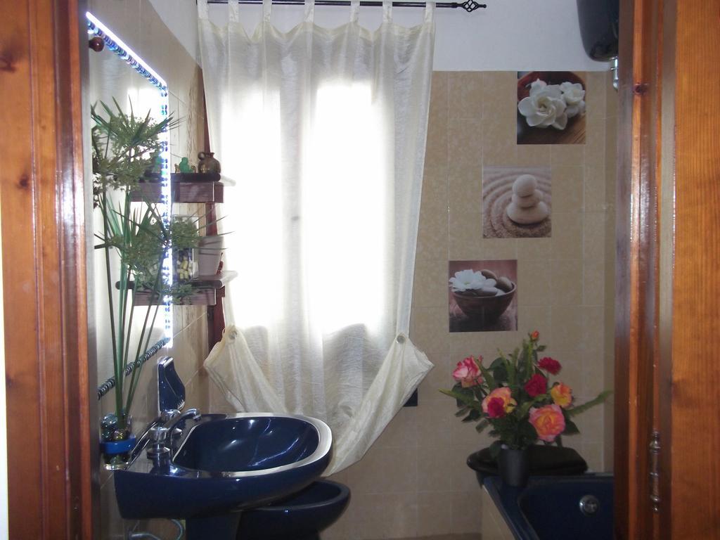 Helianthus Rooms พูลา ภายนอก รูปภาพ